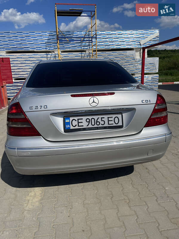 Седан Mercedes-Benz E-Class 2003 в Черновцах
