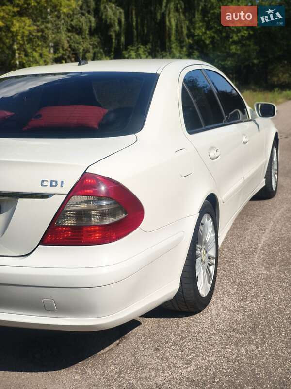 Седан Mercedes-Benz E-Class 2008 в Миронівці