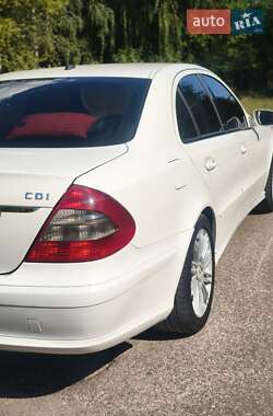Седан Mercedes-Benz E-Class 2008 в 
