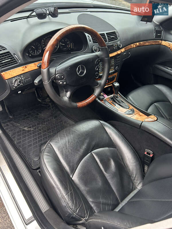 Седан Mercedes-Benz E-Class 2007 в Виннице