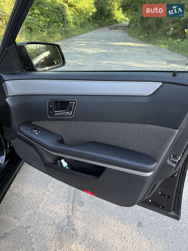 Седан Mercedes-Benz E-Class 2010 в Хмельницькому фото 34 Седан Mercedes-Benz E-Class 2010 в Хмельницькому