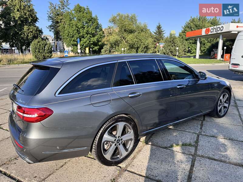 Универсал Mercedes-Benz E-Class 2016 в Львове