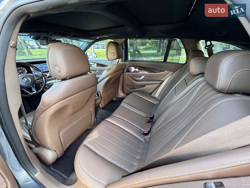 Универсал Mercedes-Benz E-Class 2016 в Львове