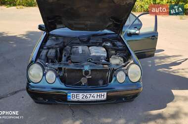 Седан Mercedes-Benz E-Class 2001 в 