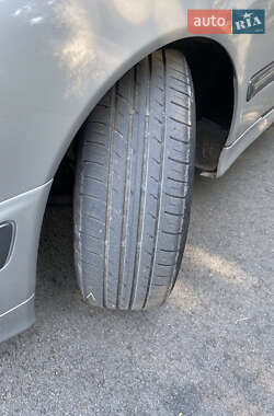 Седан Mercedes-Benz E-Class 2001 в 