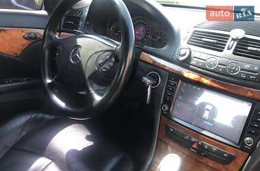 Седан Mercedes-Benz E-Class 2003 в 