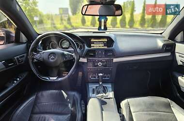 Купе Mercedes-Benz E-Class 2009 в 
