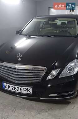 Седан Mercedes-Benz E-Class 2011 в 