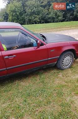 Седан Mercedes-Benz E-Class 1986 в 