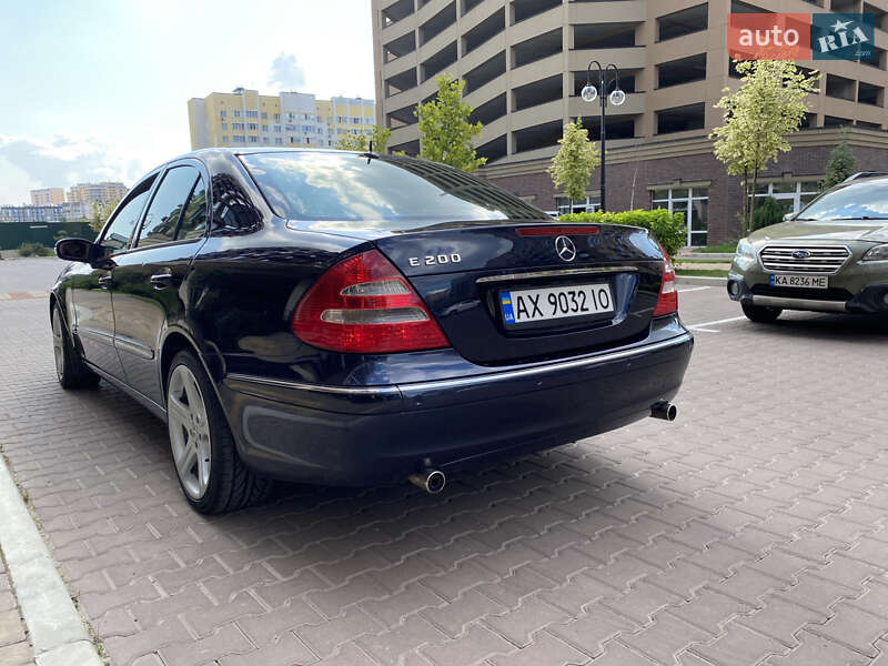 Седан Mercedes-Benz E-Class 2005 в Києві