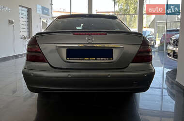 Седан Mercedes-Benz E-Class 2005 в 