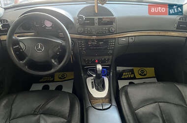 Седан Mercedes-Benz E-Class 2005 в 