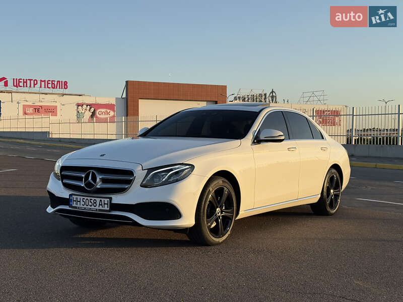 Седан Mercedes-Benz E-Class 2018 в Хмельницькому