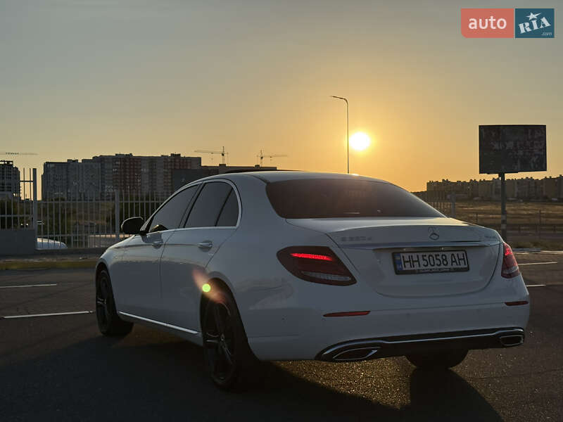 Седан Mercedes-Benz E-Class 2018 в Хмельницькому