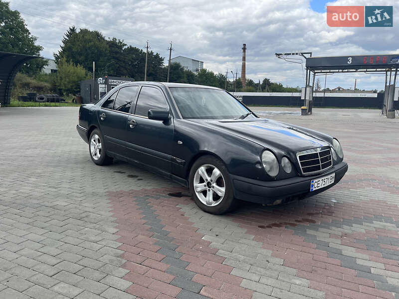 Mercedes-Benz E-Class 1996