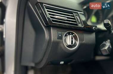 Седан Mercedes-Benz E-Class 2011 в 