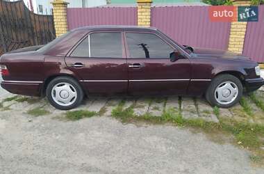 Седан Mercedes-Benz E-Class 1995 в Буске