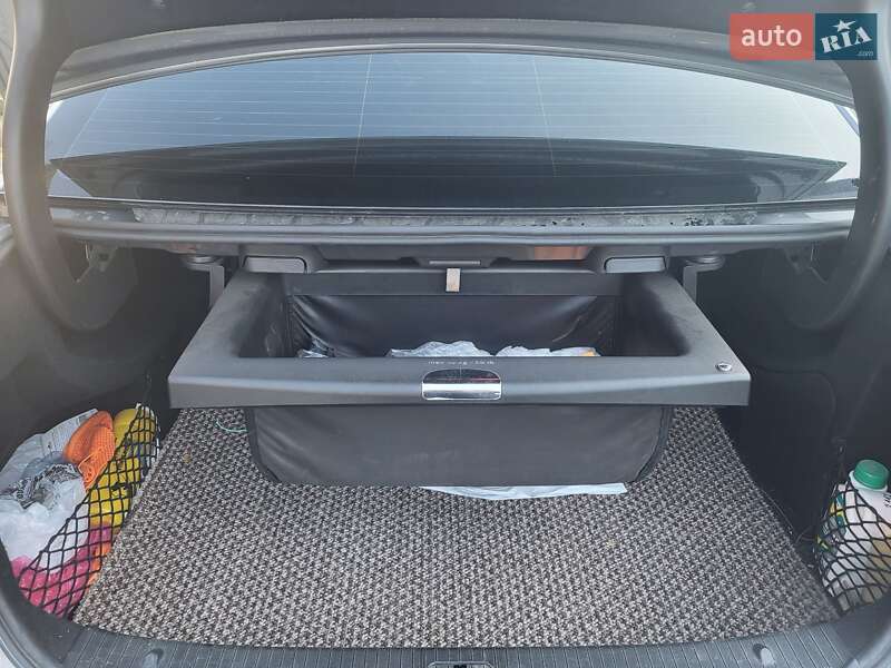 Седан Mercedes-Benz E-Class 2009 в Хусті