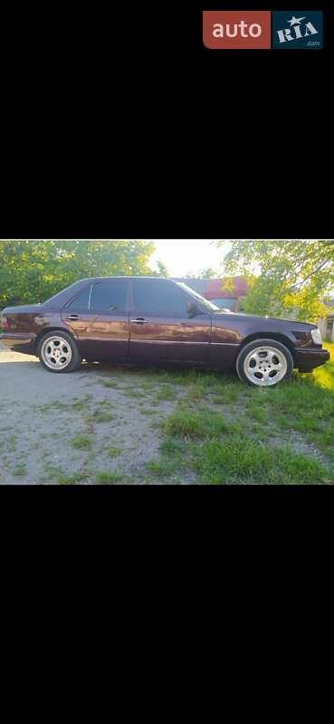 Седан Mercedes-Benz E-Class 1995 в Буську фото 5 Седан Mercedes-Benz E-Class 1995 в Буську