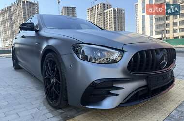 Седан Mercedes-Benz E-Class 2022 в Києві