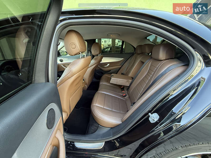 Седан Mercedes-Benz E-Class 2017 в Івано-Франківську фото 25 Седан Mercedes-Benz E-Class 2017 в Івано-Франківську