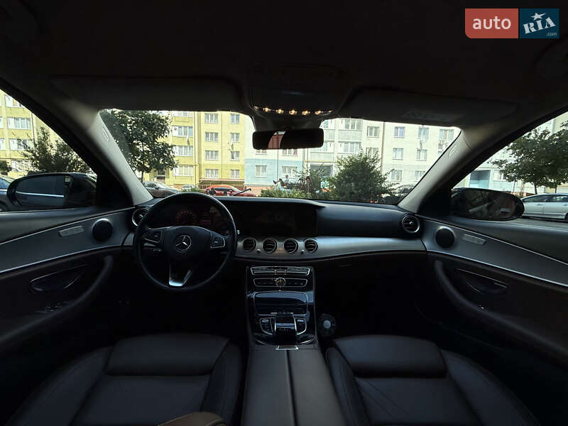 Седан Mercedes-Benz E-Class 2017 в Івано-Франківську фото 33 Седан Mercedes-Benz E-Class 2017 в Івано-Франківську