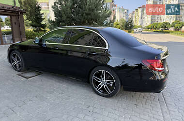 Седан Mercedes-Benz E-Class 2017 в 
