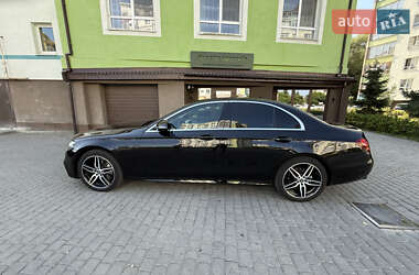 Седан Mercedes-Benz E-Class 2017 в 