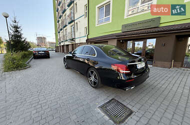 Седан Mercedes-Benz E-Class 2017 в 