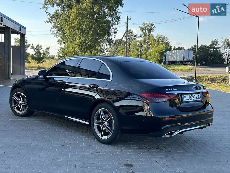Mercedes-Benz E-Class 2021