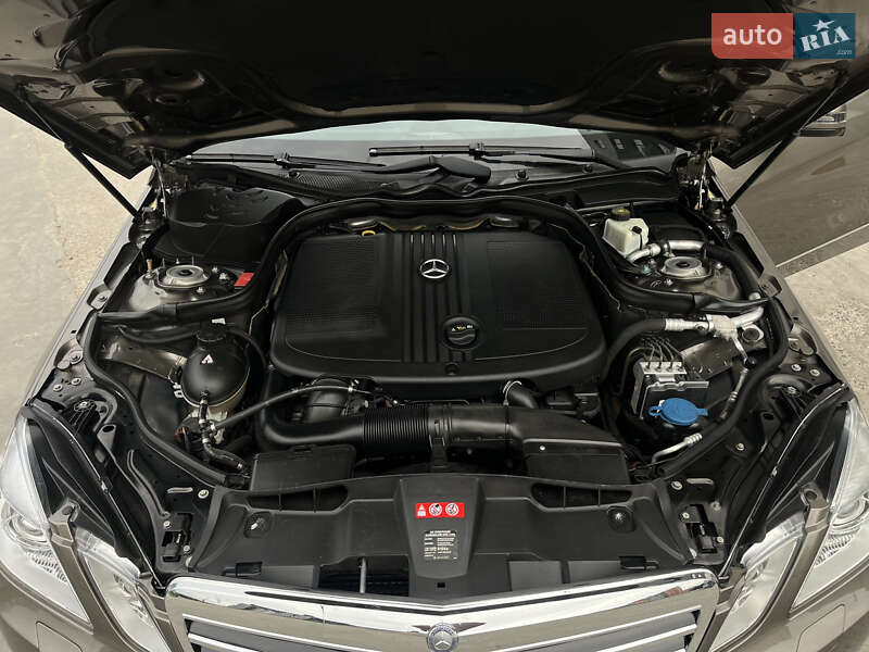 Универсал Mercedes-Benz E-Class 2011 в Хмельницком фото 30 Универсал Mercedes-Benz E-Class 2011 в Хмельницком