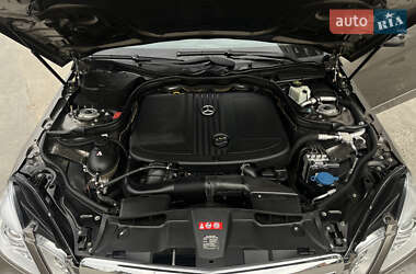 Универсал Mercedes-Benz E-Class 2011 в 