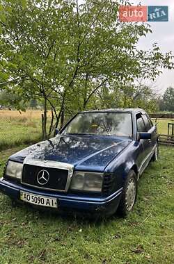 Седан Mercedes-Benz E-Class 1986 в Тячеве
