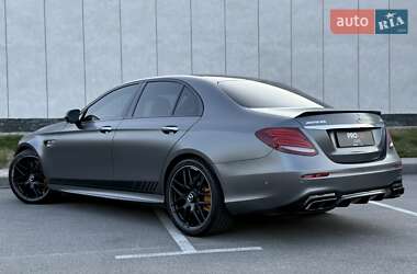 Седан Mercedes-Benz E-Class 2018 в 