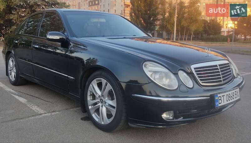 Седан Mercedes-Benz E-Class 2003 в Кривом Роге