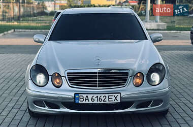 Седан Mercedes-Benz E-Class 2002 в 