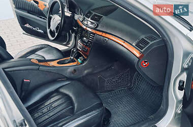 Седан Mercedes-Benz E-Class 2002 в 