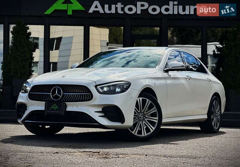 Mercedes-Benz E-Class 2022