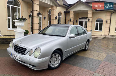Седан Mercedes-Benz E-Class 1999 в Долині