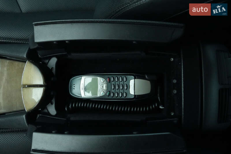 Седан Mercedes-Benz E-Class 2002 в Киеве