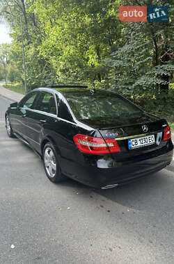 Седан Mercedes-Benz E-Class 2012 в 