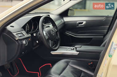 Седан Mercedes-Benz E-Class 2015 в 