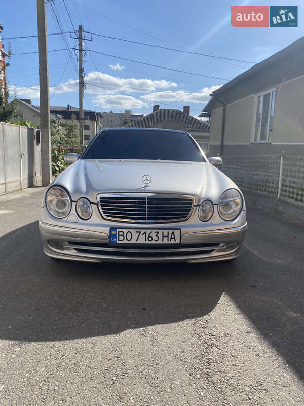 Mercedes-Benz E-Class 2002 Mercedes-Benz E-Class 2002