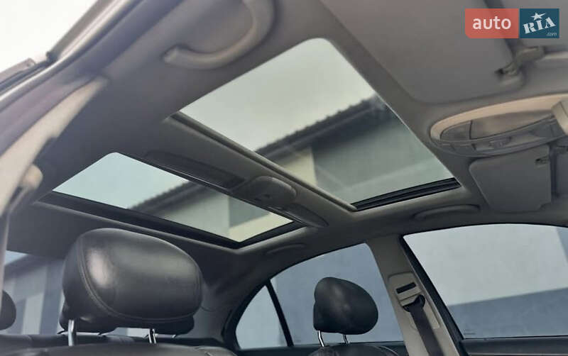 Седан Mercedes-Benz E-Class 2002 в Тернополі