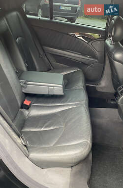 Седан Mercedes-Benz E-Class 2002 в 