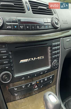 Седан Mercedes-Benz E-Class 2002 в 