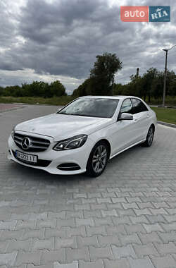 Седан Mercedes-Benz E-Class 2015 в Ровно