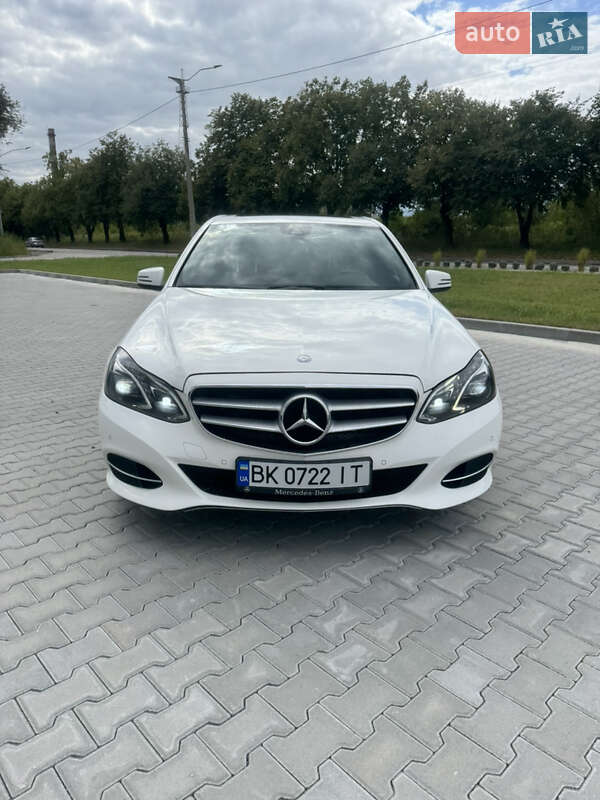 Седан Mercedes-Benz E-Class 2015 в Рівному