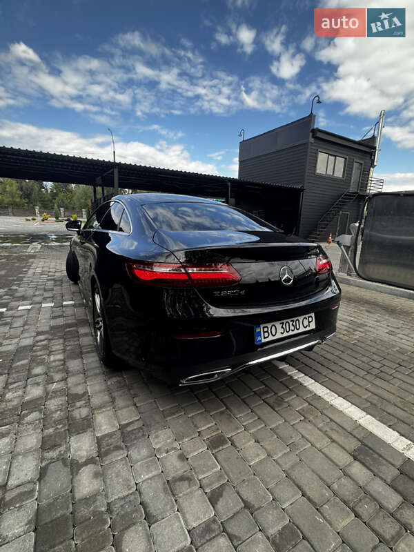 Купе Mercedes-Benz E-Class 2019 в Звягеле