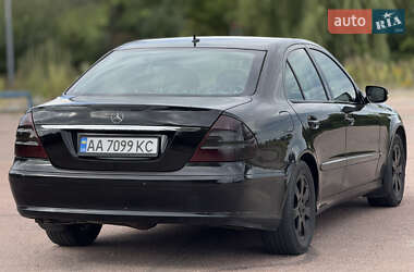 Седан Mercedes-Benz E-Class 2008 в 